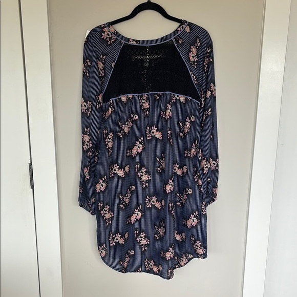 Free People Navy Floral Long Sleeve Dress/Cover Up Medium - Picture 3 of 3